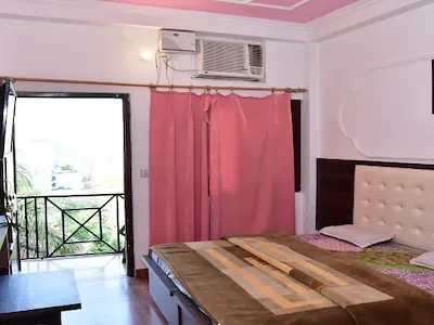 Private room with mountain view at Raj Yoga Rishikesh