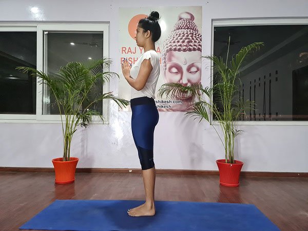 Ek Pada Pranam (One-legged Prayer Pose) | Yoga Tutorial by Mindi S  Nishshanka - YouTube