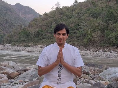 yoga teachers in rishikesh